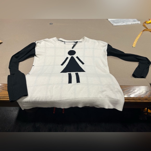 Unique woman pictogram sweater XS - Picture 2 of 9